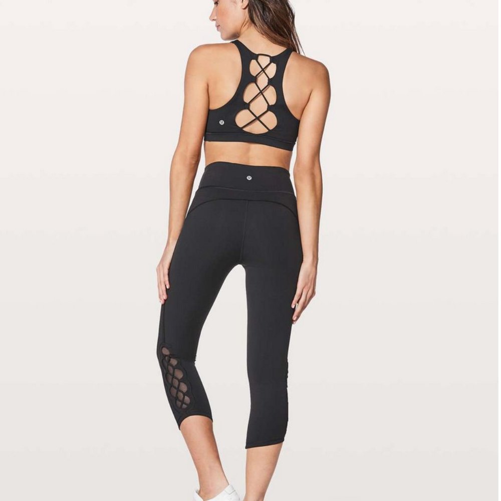 💫 Lululemon Tied To It Crop 21" Size 2